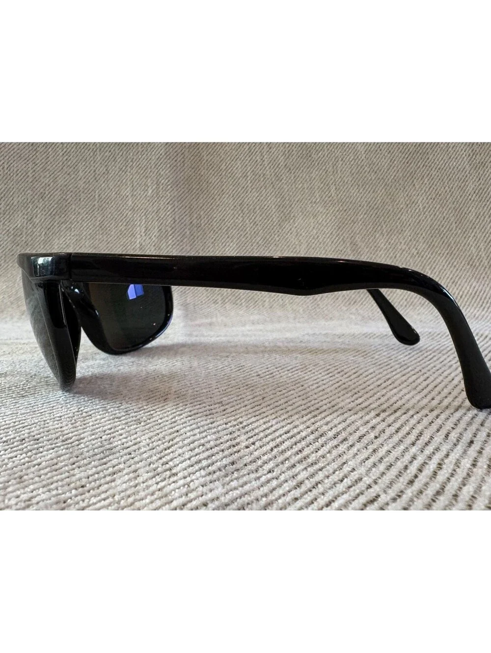 Vintage Maui Jim Typhoon MJ-168-02 Polarized Wrap Sunglasses - Gloss Black